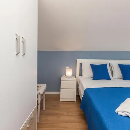 Apartmán 2 Bedroom Lovely In Na Moru *