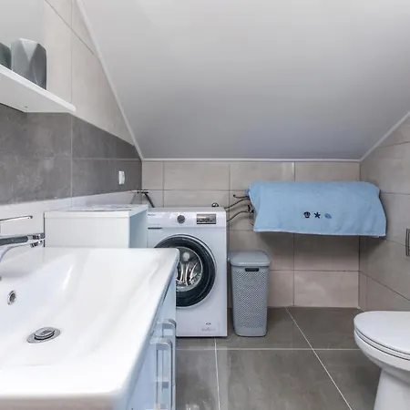 Apartmán 2 Bedroom Lovely In Na Moru *
