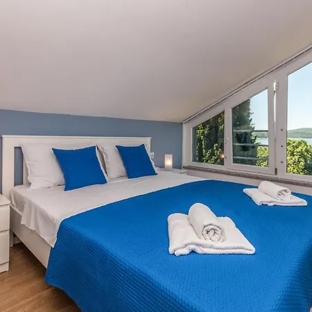 2 Bedroom Lovely In Na Moru Sveti Petar (Zadar)