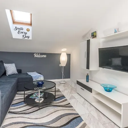 2 Bedroom Lovely In Na Moru *