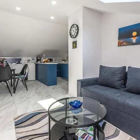 Lejlighed 2 Bedroom Lovely In Na Moru *