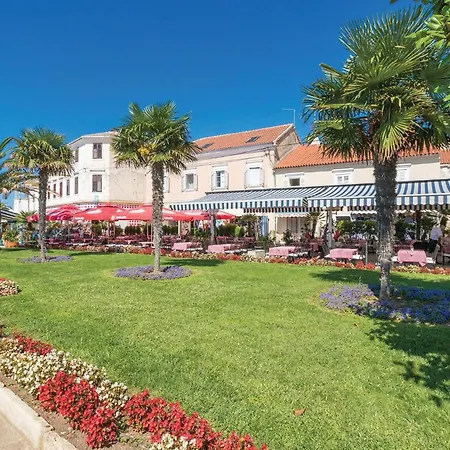 Lovely In Na Moru Apartman