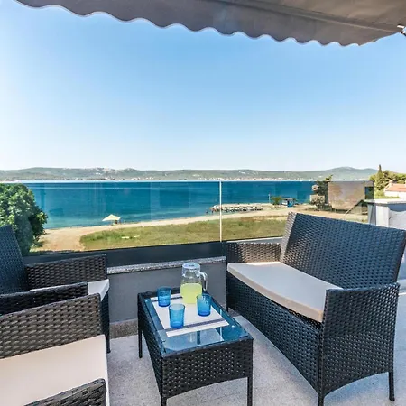 Appartamento 2 Bedroom Lovely In Na Moru Sveti Petar (Zadar)