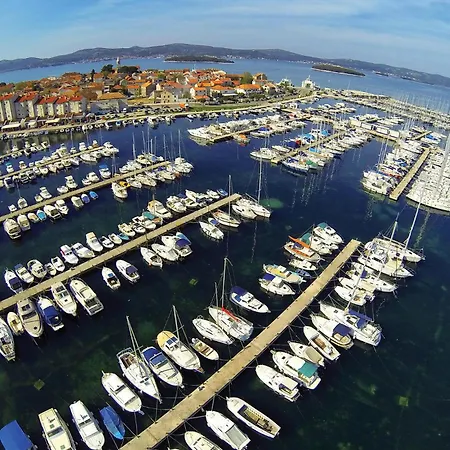 2 Bedroom Lovely In Na Moru * Sveti Petar (Zadar)